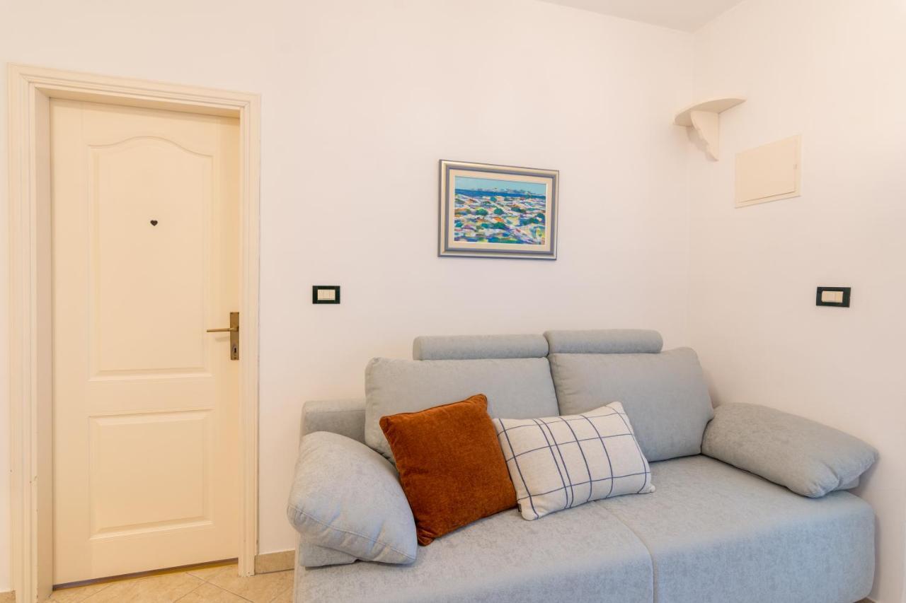 Secret Garden Apartment Porec Bagian luar foto