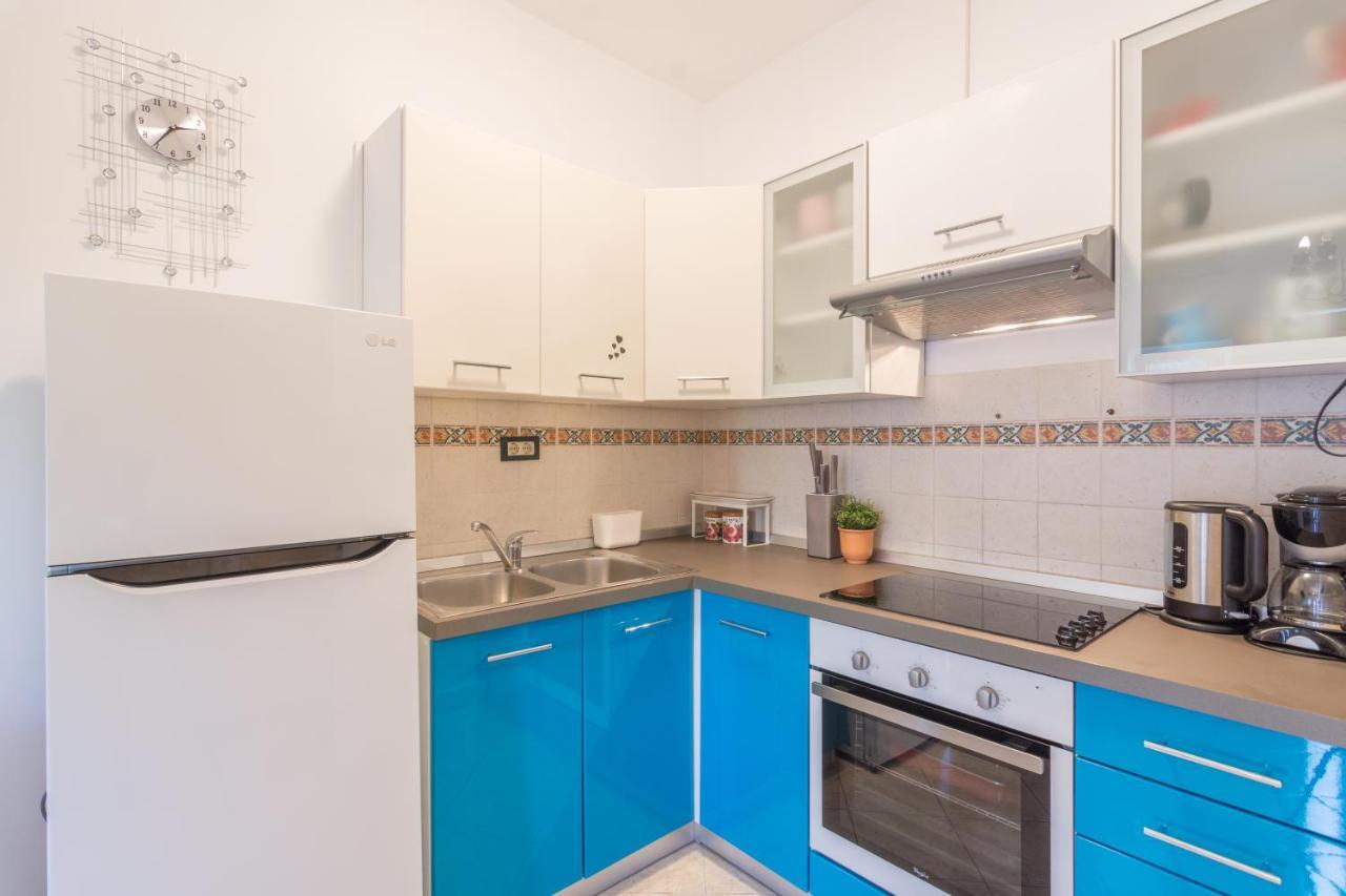 Secret Garden Apartment Porec Bagian luar foto