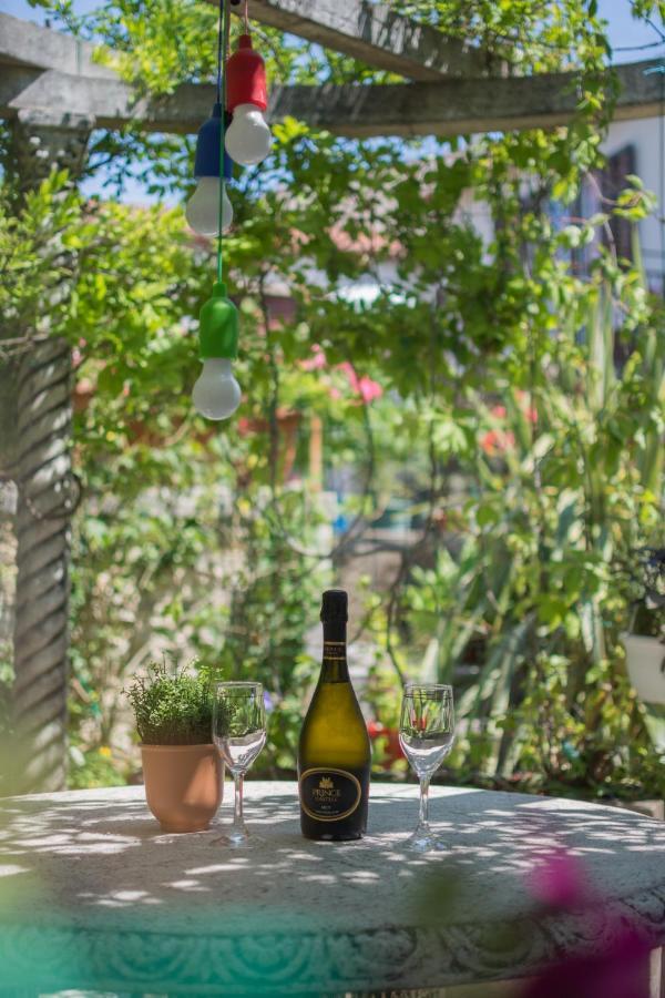 Secret Garden Apartment Porec Bagian luar foto